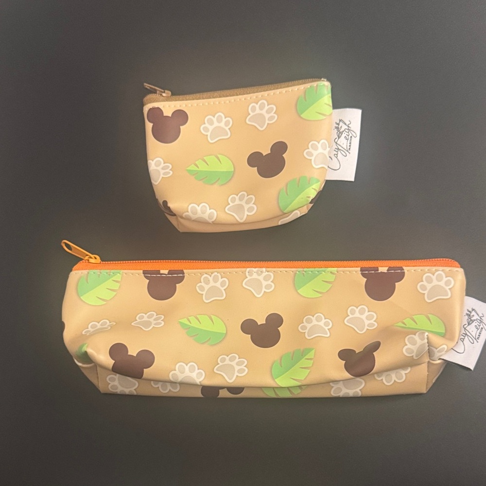 New 2 pc set Mickey Mouse theme pencil case and coin purse. Hawaii island theme